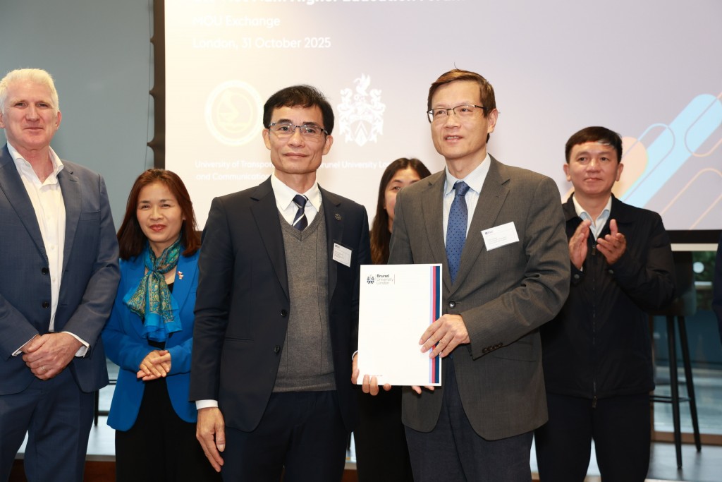 Xây dựng quan hệ đối tác chiến lược và bền vững Xây dựng quan hệ đối tác chiến lược và bền vững