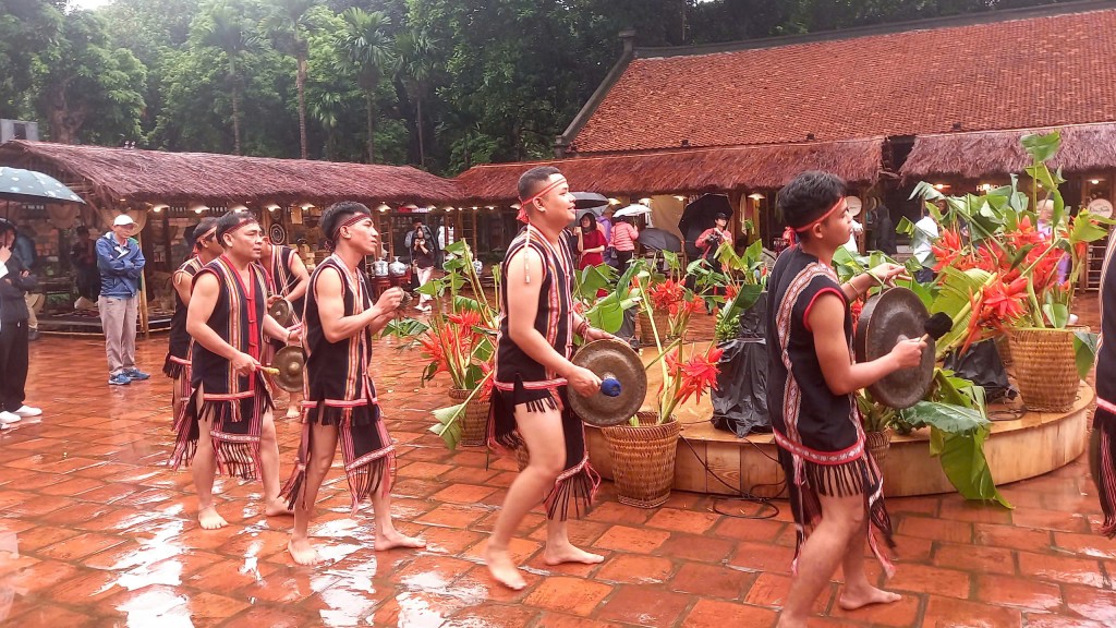 Không gian nghệ thuật Tây Nguyên được tái hiện sinh động giữa lòng Hà Nội Không gian nghệ thuật Tây Nguyên được tái hiện sinh động giữa lòng Hà Nội