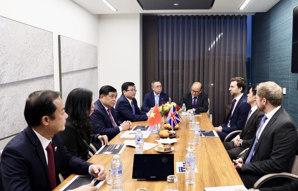 Tăng cường hợp tác với doanh nghiệp Anh về fintech, xác thực danh tính sinh trắc học và thiết kế công trình