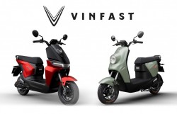 VinFast ra mắt xe máy điện ZGoo và Flazz không yêu cầu bằng lái