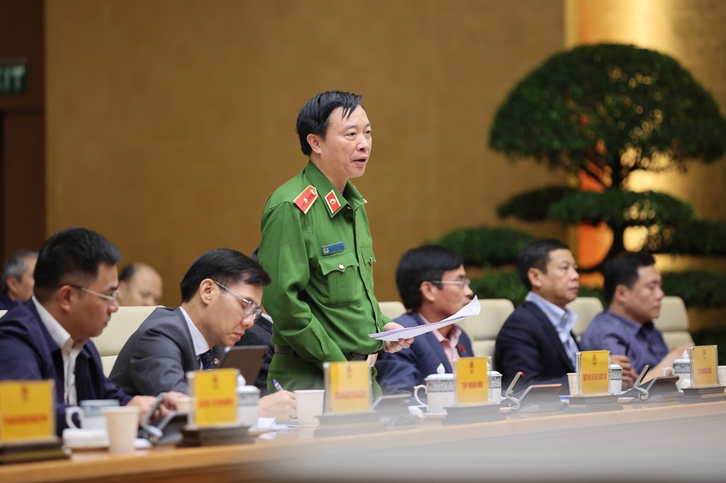 Thiếu tướng Nguyễn Ngọc Cương, Giám đốc Trung tâm Dữ liệu quốc gia phát biểu - Ảnh: VGP/Nhật Bắc