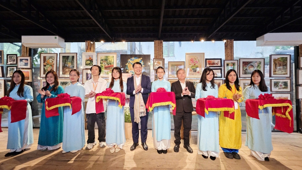 Triển lãm “Hà Nội Thanh Tân” khuyến khích người trẻ sáng tạo trên nền truyền thống