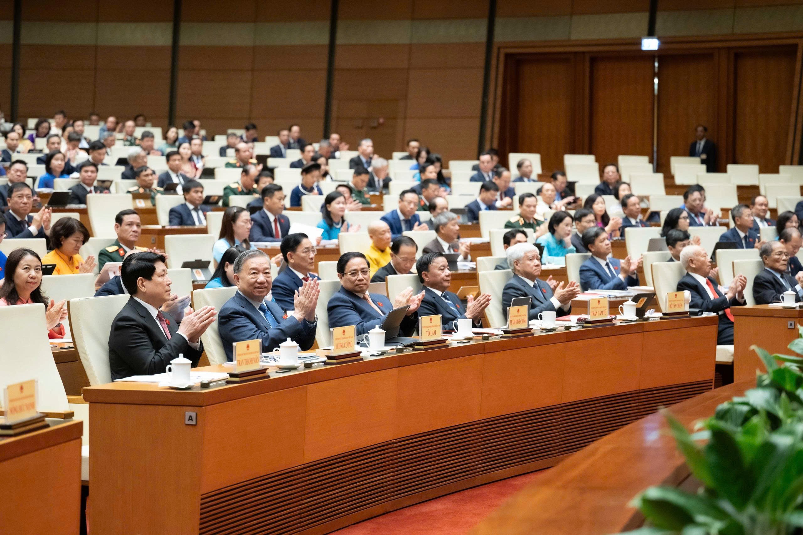 Bài 3: Đột phá tư duy - mở đường cho kỷ nguyên mới Bài 3: Đột phá tư duy - mở đường cho kỷ nguyên mới