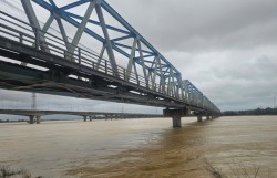 Lũ trên các sông tại TP Huế và Đà Nẵng đang lên