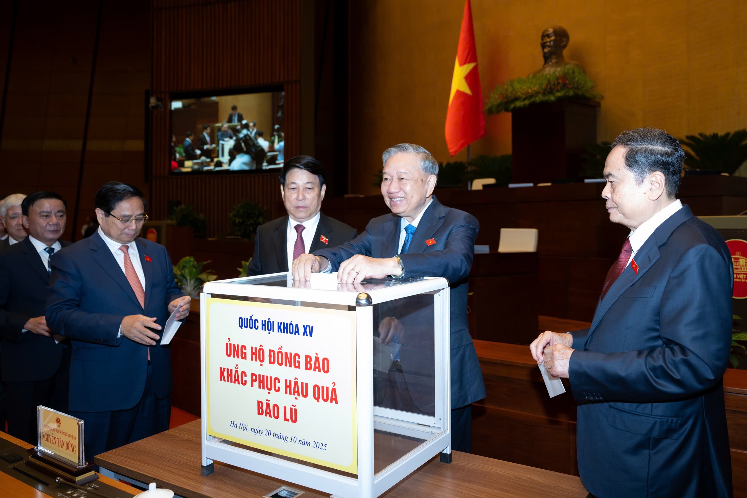 Bài 3: Đột phá tư duy - mở đường cho kỷ nguyên mới Bài 3: Đột phá tư duy - mở đường cho kỷ nguyên mới