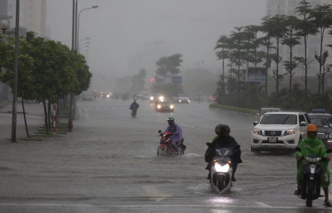 Bão Kalmaegi hướng về khu vực giữa Biển Đông