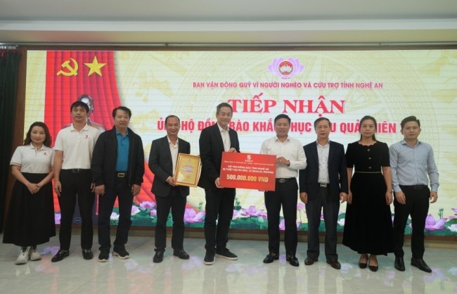 SABECO góp 1 tỷ đồng hỗ trợ người dân Nghệ An, Hà Tĩnh khắc phục thiệt hại sau bão lũ