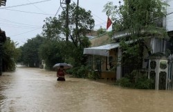 TP Huế: Nhiều tuyến đường ngập sâu trở lại