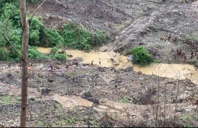 Đà Nẵng: Sạt lở núi, một người dân bị vùi lấp tử vong