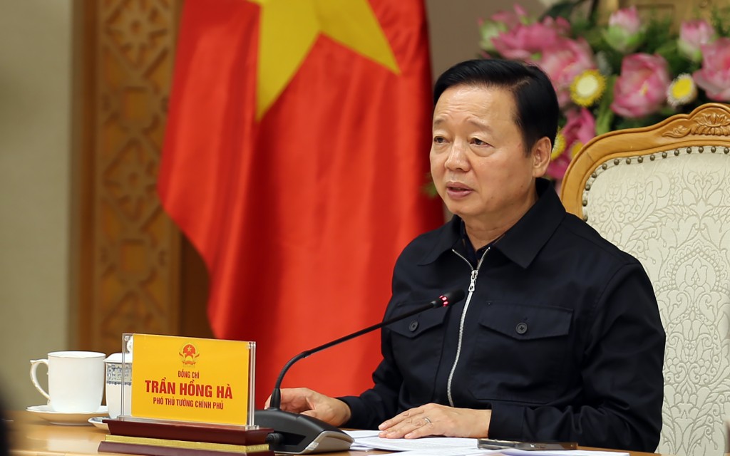 Phó Thủ tướng cho rằng việc trình Quốc hội một nghị quyết về cơ chế, chính sách đặc thù, đặc biệt cho dự án đường sắt tốc độ cao trục Bắc – Nam là yêu cầu lớn - Ảnh: VGP/Minh Khôi