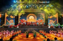 Tỏa sáng văn hóa Khmer giữa mùa hội Oóc Om Bóc Cần Thơ