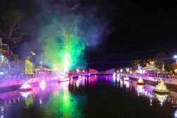 TP Cần Thơ: Sông Maspero bừng sáng trong đêm khai hội