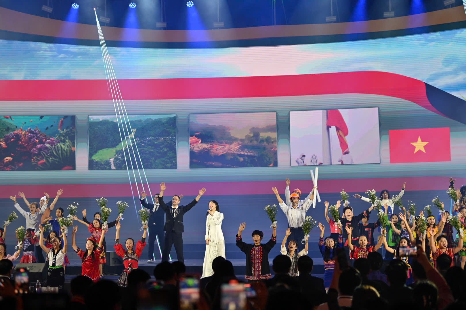 Bế mạc Hội chợ Mùa Thu lần thứ nhất năm 2025