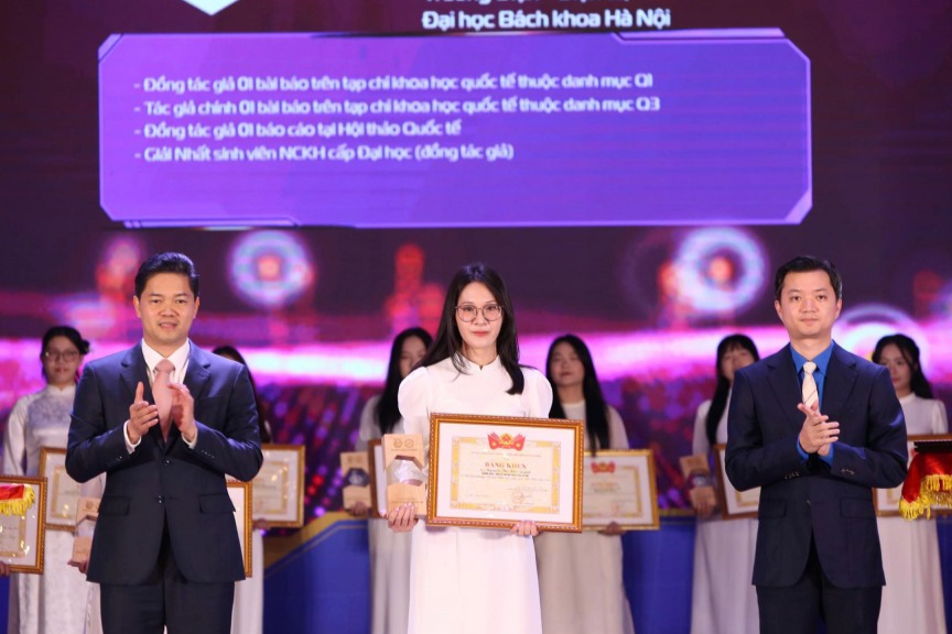 Nguyễn Thị Như Quỳnh được trao Giải thưởng Nữ sinh Khoa học công nghệ Việt Nam năm 2025