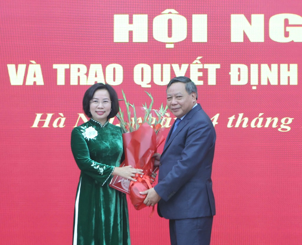 Đồng chí Bùi Huyền Mai giữ chức Bí thư Đảng uỷ MTTQ TP HN