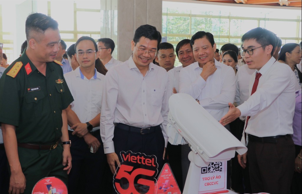 Tây Ninh thúc đẩy chuyển đổi số nhanh, hiệu quả, gần dân