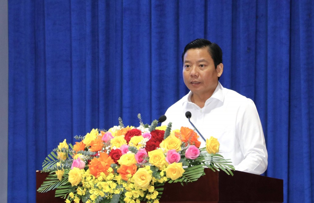 Tây Ninh thúc đẩy chuyển đổi số nhanh, hiệu quả, gần dân Tây Ninh thúc đẩy chuyển đổi số nhanh, hiệu quả, gần dân