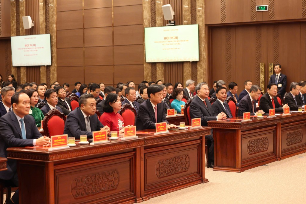 Đồng chí Nguyễn Duy Ngọc giữ chức Bí thư Thành uỷ Hà Nội