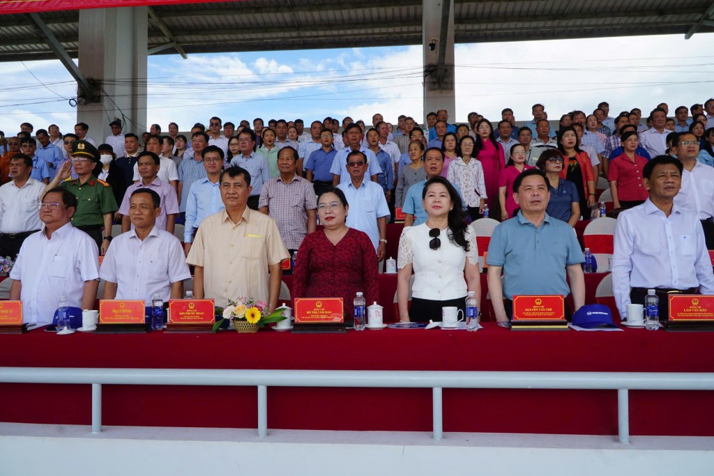 Đua ghe Ngo 2025 - biểu tượng văn hóa vùng sông nước Tây Đô Đua ghe Ngo 2025 - biểu tượng văn hóa vùng sông nước Tây Đô