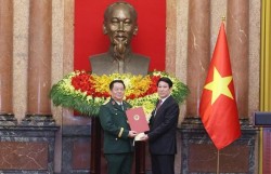 Đồng chí Nguyễn Trọng Nghĩa giữ chức Chủ nhiệm Tổng cục Chính trị Quân đội Nhân dân Việt Nam