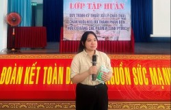 Tập huấn xử lý chế phẩm vi sinh trong chăn nuôi cho nông dân