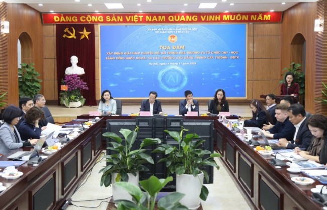 Tọa đàm xây dựng giải pháp chuyển đổi số trong nhà trường