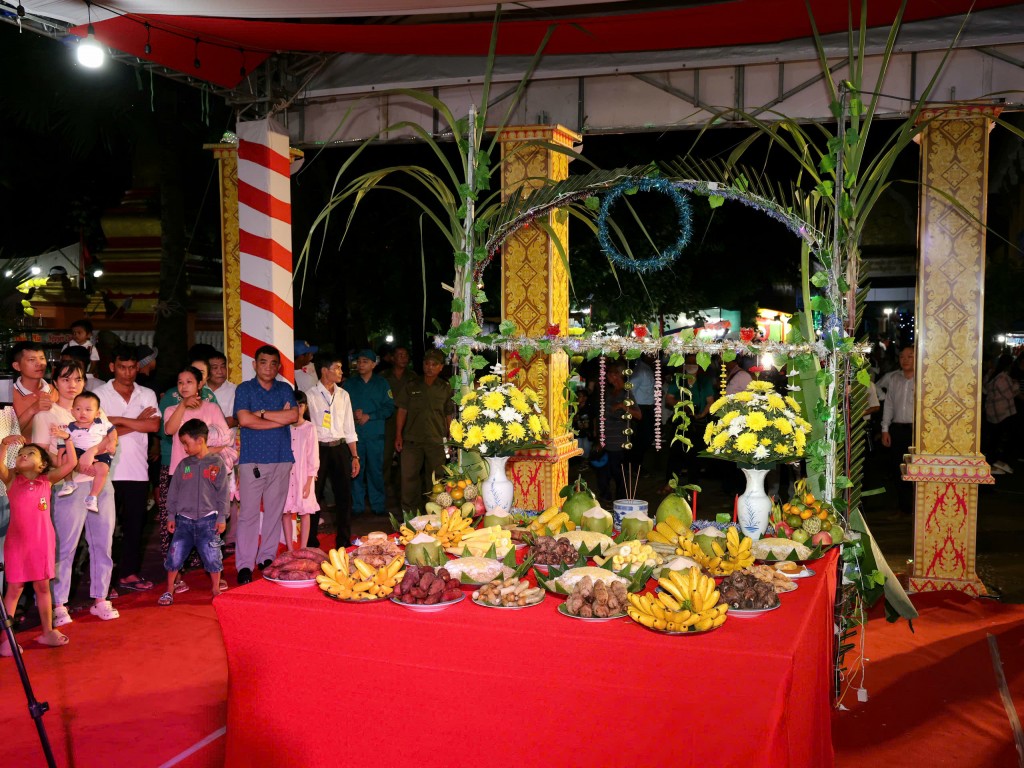 Nghi thức cúng trăng