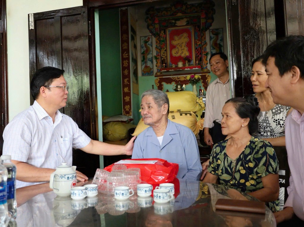 Đợt mưa lớn vừa qua đã gây ngập hơn 6.800/9.800 ngôi nhà, làm 10 người bị thương tại phường Hòa Xuân 