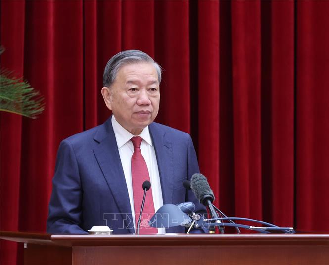 Khai mạc Hội nghị lần thứ 14 Ban Chấp hành Trung ương Đảng khóa XIII Chú thích ảnh