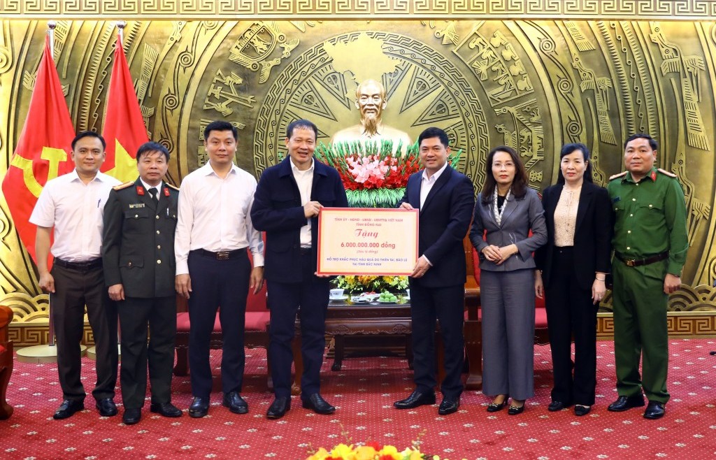 Tấm lòng Đồng Nai gửi đồng bào các tỉnh khắc phục hậu quả lũ lụt