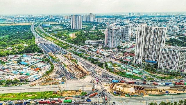 Đường Liên Phường xuyên tâm đô thị “tỷ đô” vẽ lại bản đồ giao