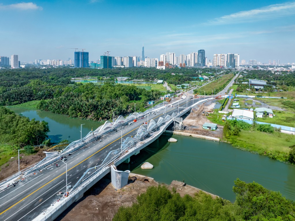 Đường Liên Phường xuyên tâm đô thị “tỷ đô” vẽ lại bản đồ giao
