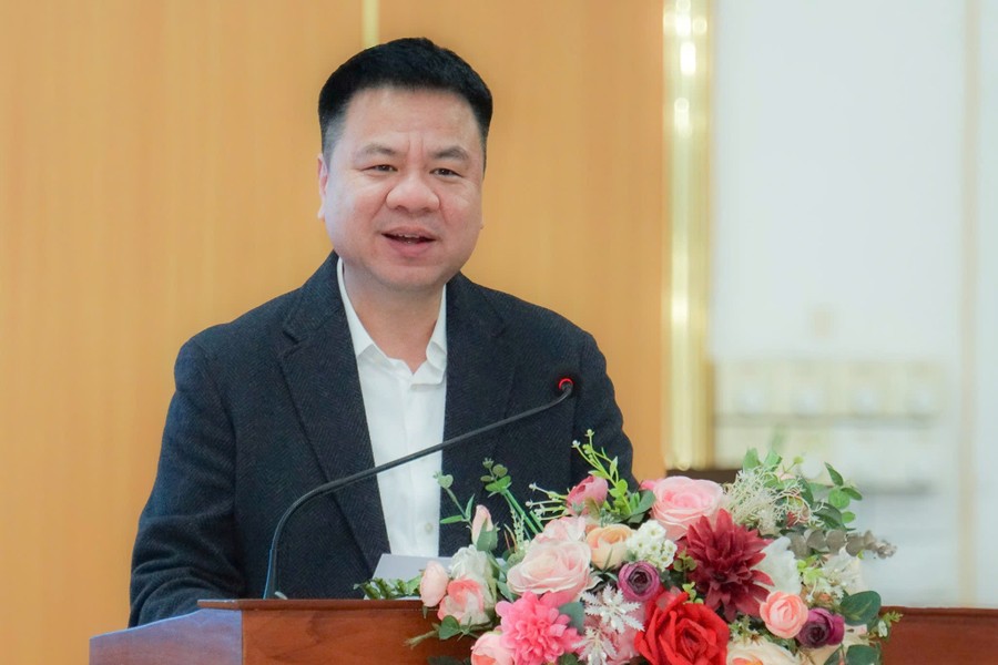 Nhà báo Triệu Ngọc Lâm - Tổng Biên tập Báo Giáo dục và Thời đại phát biểu tại hội thảo