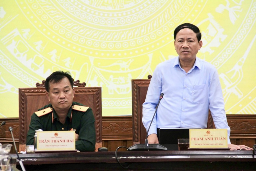 Chủ tịch UBND tỉnh Gia Lai Phạm Anh Tuấn phát biểu chỉ đạo tại cuộc họp trực tuyến với 77 xã, phường khu vực Gia Lai Tây ứng phó bão số 13
