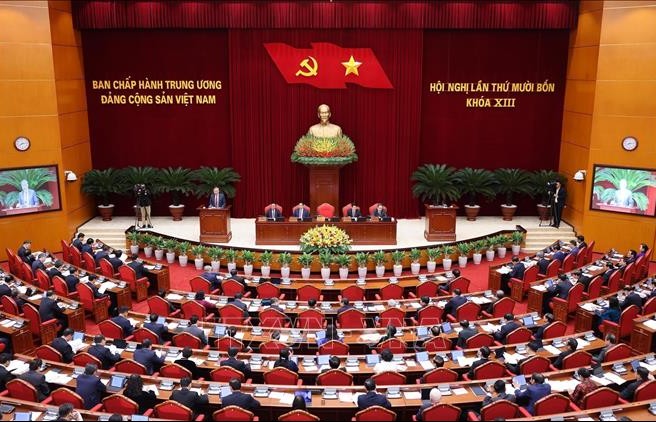 Thông cáo báo chí về ngày làm việc thứ nhất Hội nghị Trung ương 14 khóa XIII