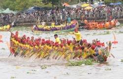 Dòng Maspéro rộn ràng mùa hội ghe Ngo