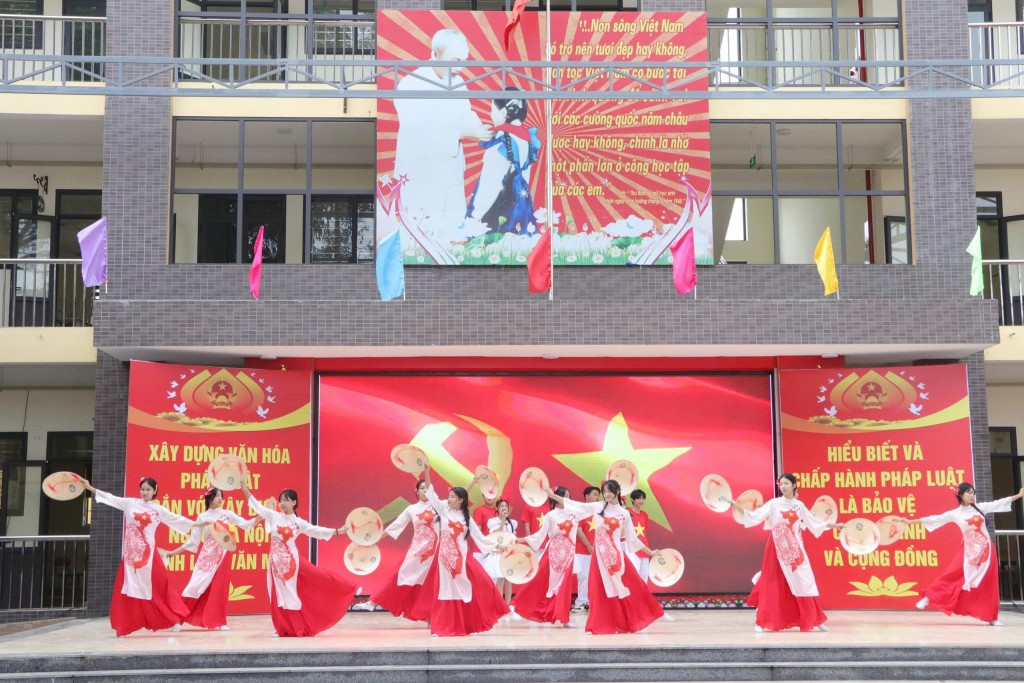 Lan tỏa tinh thần thượng tôn pháp luật trong học đường