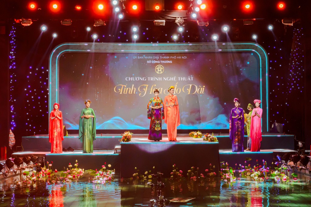 100 thiết kế tỏa sáng giữa đêm nghệ thuật tôn vinh vẻ đẹp Việt