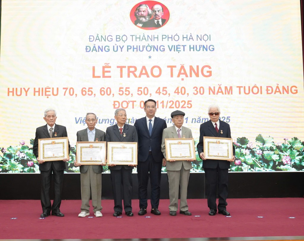 Mỗi đảng viên tại cơ sở là