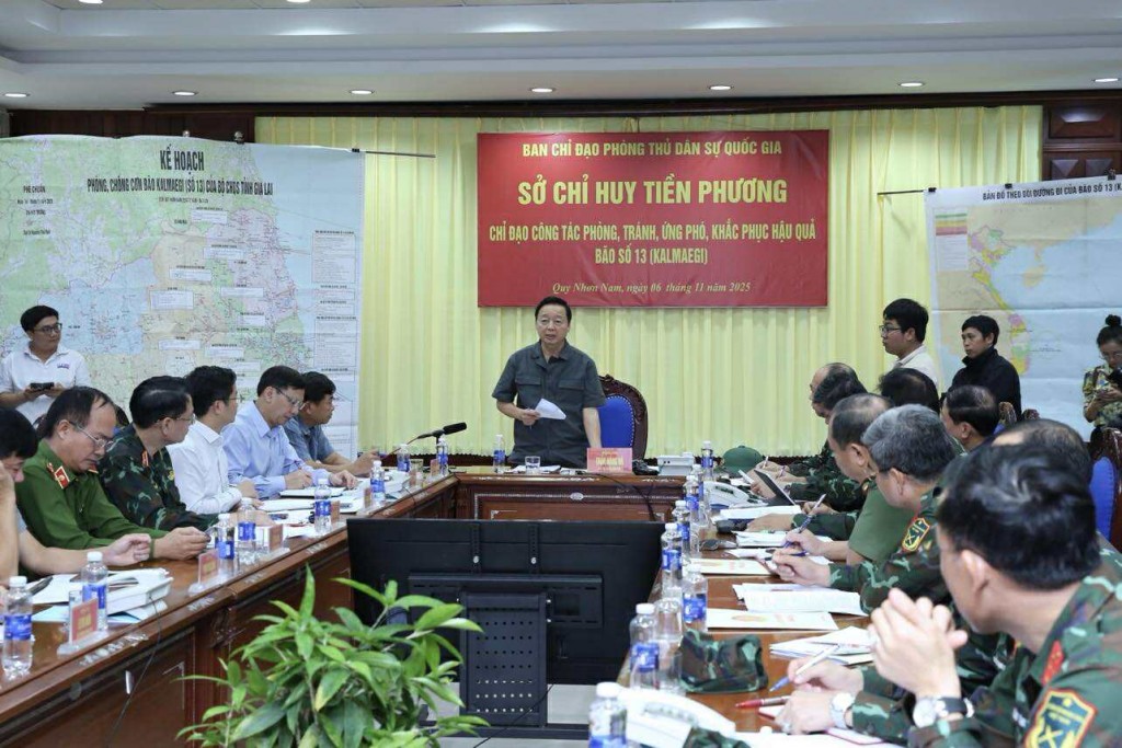 Phó Thủ tướng Trần Hồng Hà yêu cầu: Từ thời điểm này đến 8h sáng mai là thời điểm quyết định. Mọi lực lượng phải trực chiến, mọi phương án phải sẵn sàng - Ảnh: VGP/Minh Khôi Phó Thủ tướng Trần Hồng Hà yêu cầu: Từ thời điểm này đến 8h sáng mai là thời điểm quyết định. Mọi lực lượng phải trực chiến, mọi phương án phải sẵn sàng - Ảnh: VGP/Minh Khôi