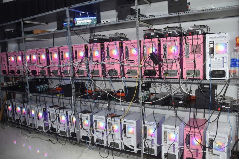 Hệ thống máy móc tại công ty Vietbot Hệ thống máy móc tại công ty Vietbot