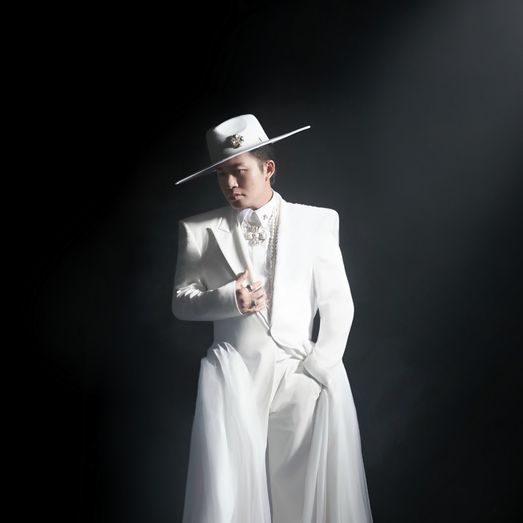 Tùng Dương Vol.1: The Voice - Timeless - những tình khúc bất hủ vượt thời gian