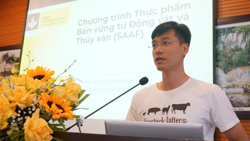 Ông Đặng Xuân Sinh, cán bộ điều phối chương trình SAAF ở Việt Nam hy vọng dự án sẽ lan tỏa đến nhiều hộ nông dân. Ảnh: Đức Bình. Sơn La triển khai chương trình thực phẩm bền vững, hướng tới giảm phát thải khí mê-tan