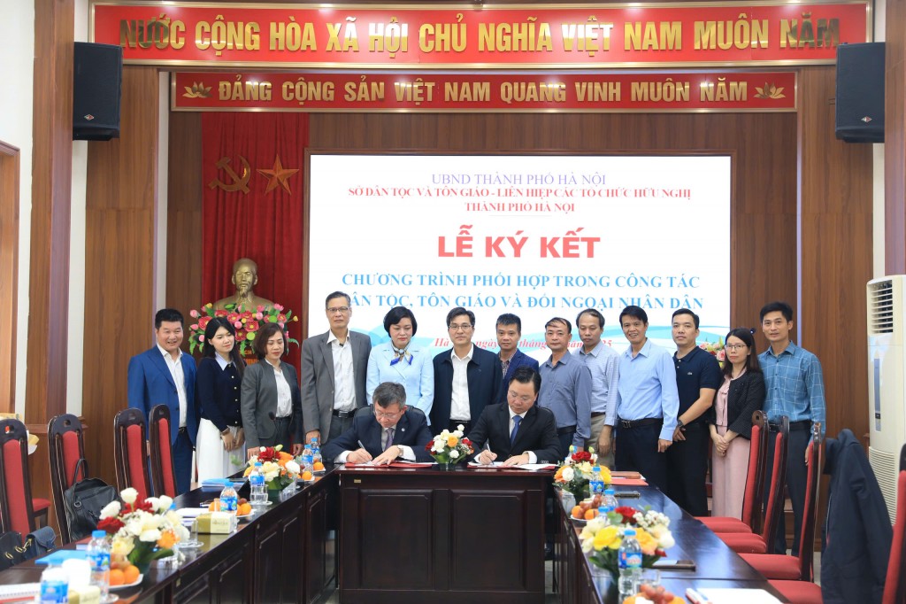 Lan tỏa các giá trị văn hóa, tín ngưỡng, tôn giáo của Thủ đô tới bạn bè quốc tế Lan tỏa các giá trị văn hóa, tín ngưỡng, tôn giáo của Thủ đô tới bạn bè quốc tế