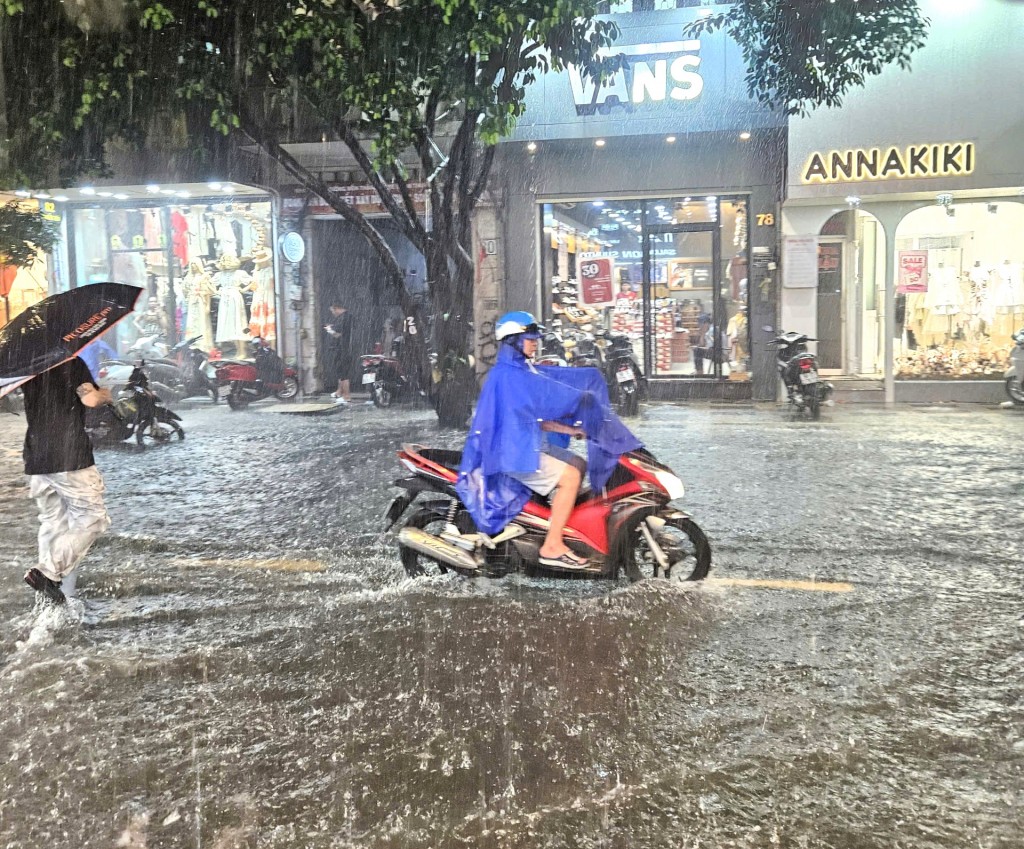 TP Hồ Chí Minh đảm bảo an toàn tàu thuyền trước tác động của bão Kalmaegi TP Hồ Chí Minh đảm bảo an toàn tàu thuyền trước tác động của bão Kalmaegi