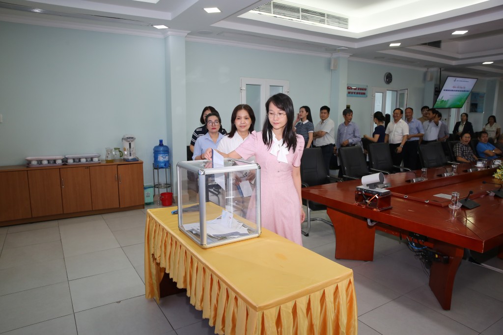 NLĐ BSR thể hiện trách nhiệm cộng đồng với đồng bào bị ảnh hưởng mưa lũ