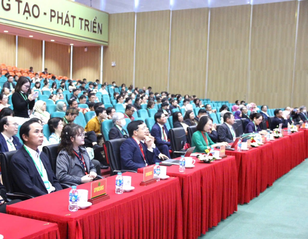  Hội thảo thu hút sự quan tâm đông đảo từ các nhà khoa học