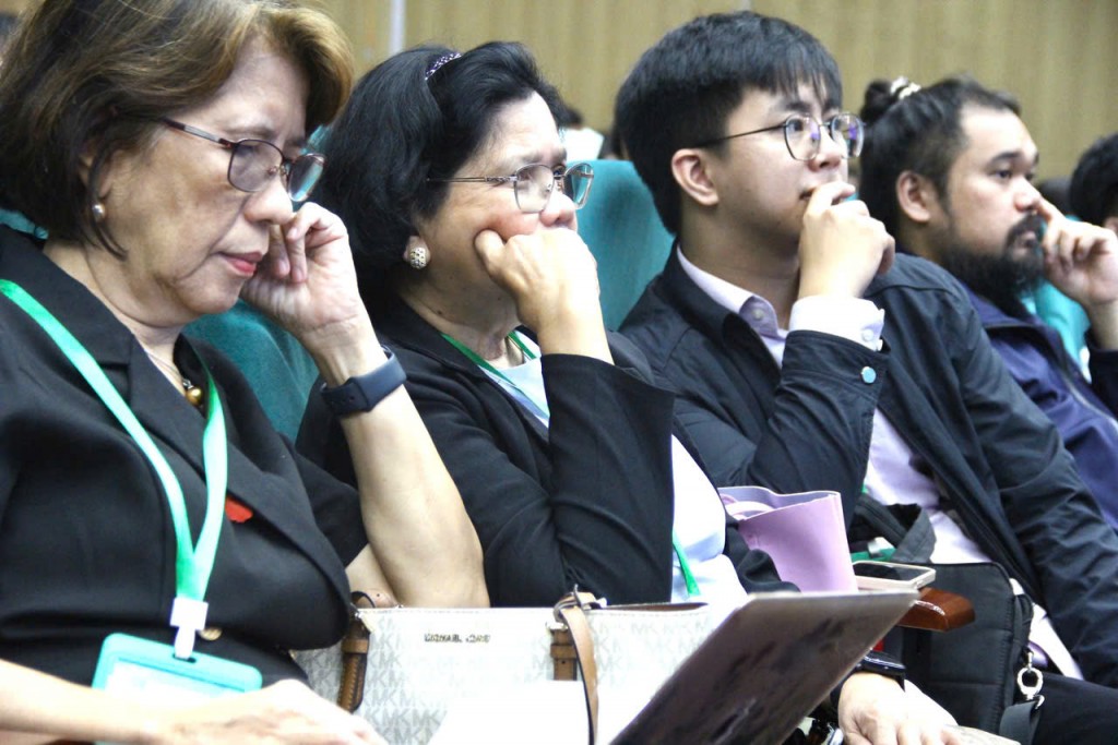 Hội thảo thu hút nhiều nhà khoa học quốc tế tham gia với những báo cáo nghiên cứu chất lượng