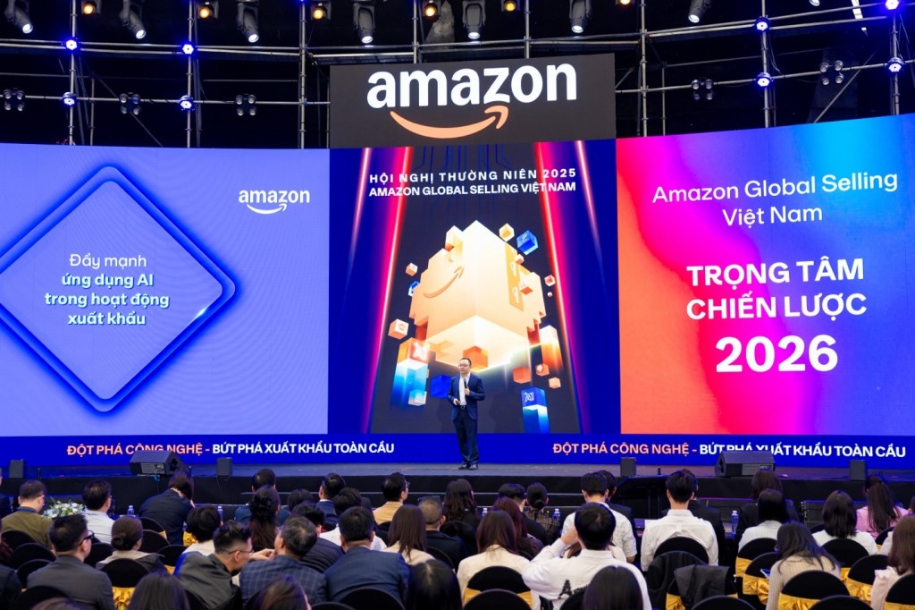 Ông Larry Hu, Giám đốc điều hành Amazon Global Selling Đông Nam Á, công bố chiến lược 2026 để thúc đẩy Việt Nam trở thành trung tâm xuất khẩu TMĐT của khu vực