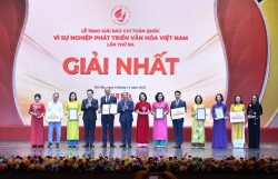Tôn vinh nỗ lực lan tỏa nguồn năng lượng tinh thần của nhà báo